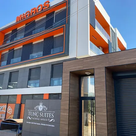 Apartamento Havalimanina Yakin Havuzlu 1+1 Lux *